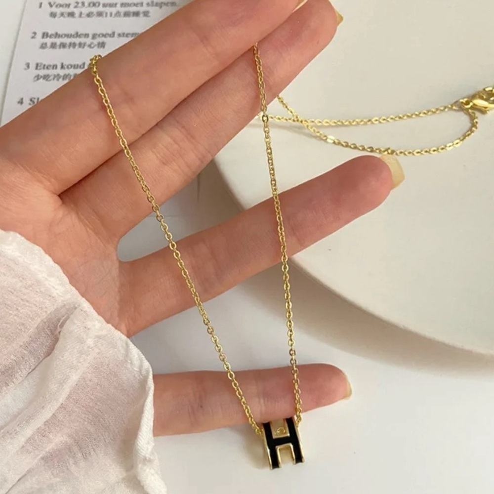 ⭐️NEW⭐️ 18K Gold Black Enameled Minimalist Letter H Shaped Pendant Necklace